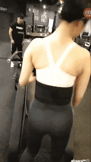 14246515608483040.gif