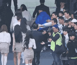 2890328355_Ze9fKtA2_4667842b5b5c62ac2b96dfae71f0d08bd9292a74.gif